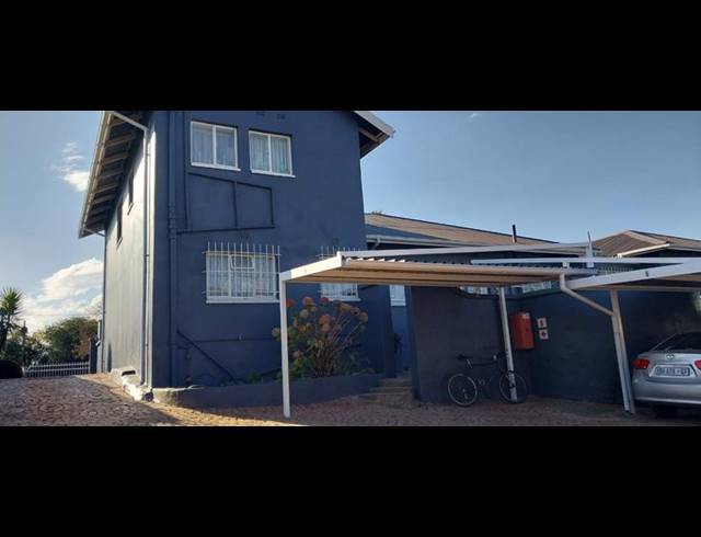 2 BEDROOM DUPLEX FOR SALE IN PRIMROSE HILL